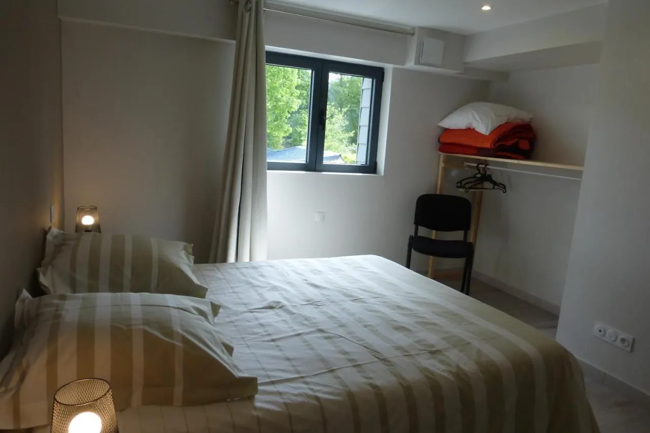 Appartement Domaine Paysager de Kertanguy à Garlan Séjour chez l'habitant