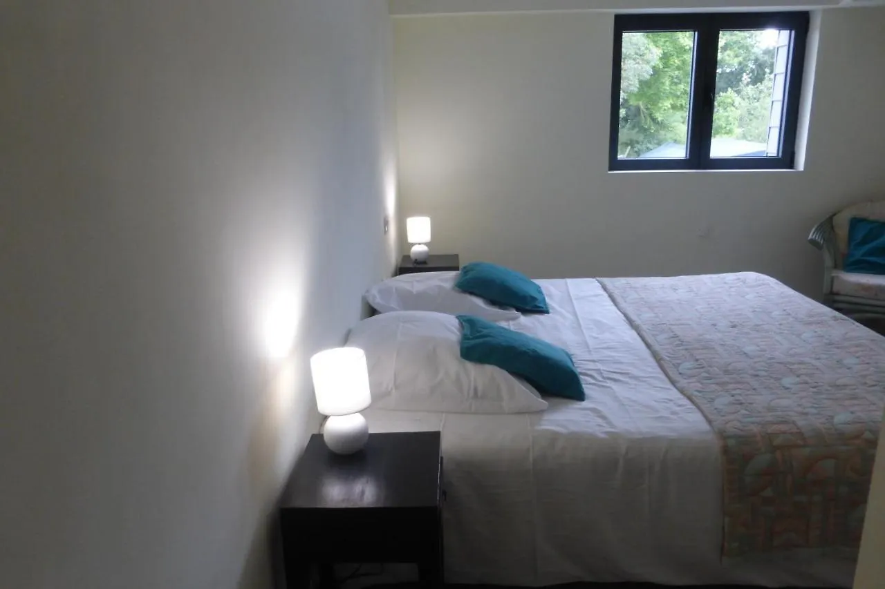 Appartement Domaine Paysager de Kertanguy à Garlan Séjour chez l'habitant